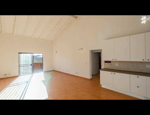 2 BEDROOM SECTIONAL TITLE TO LET IN NORTH RIDING